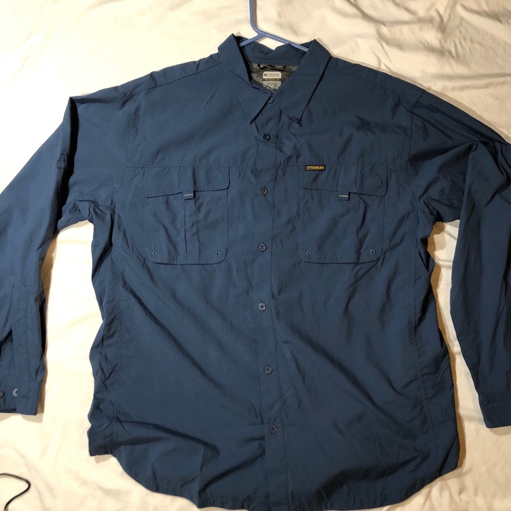 Colombia Long Sleeve Shirt 21 inch pit to pit